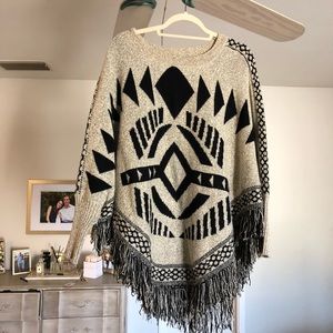 Chic tribal sweater with fringe